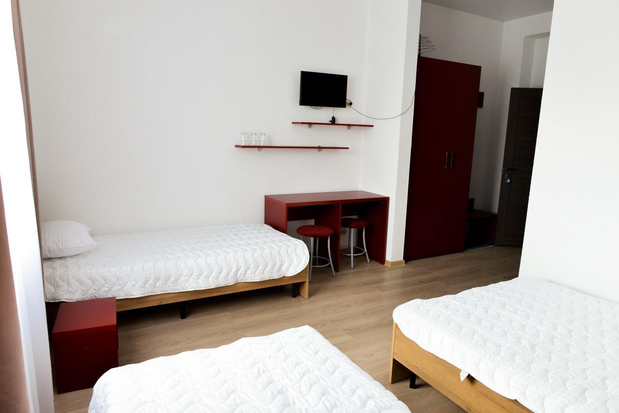 Grad Hotel Ashmyany ภายนอก รูปภาพ