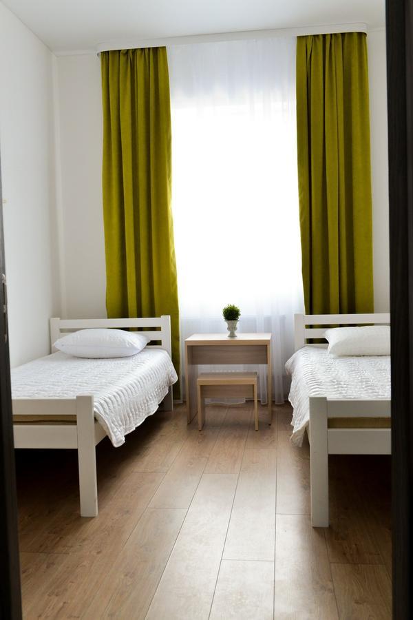 Grad Hotel Ashmyany ภายนอก รูปภาพ