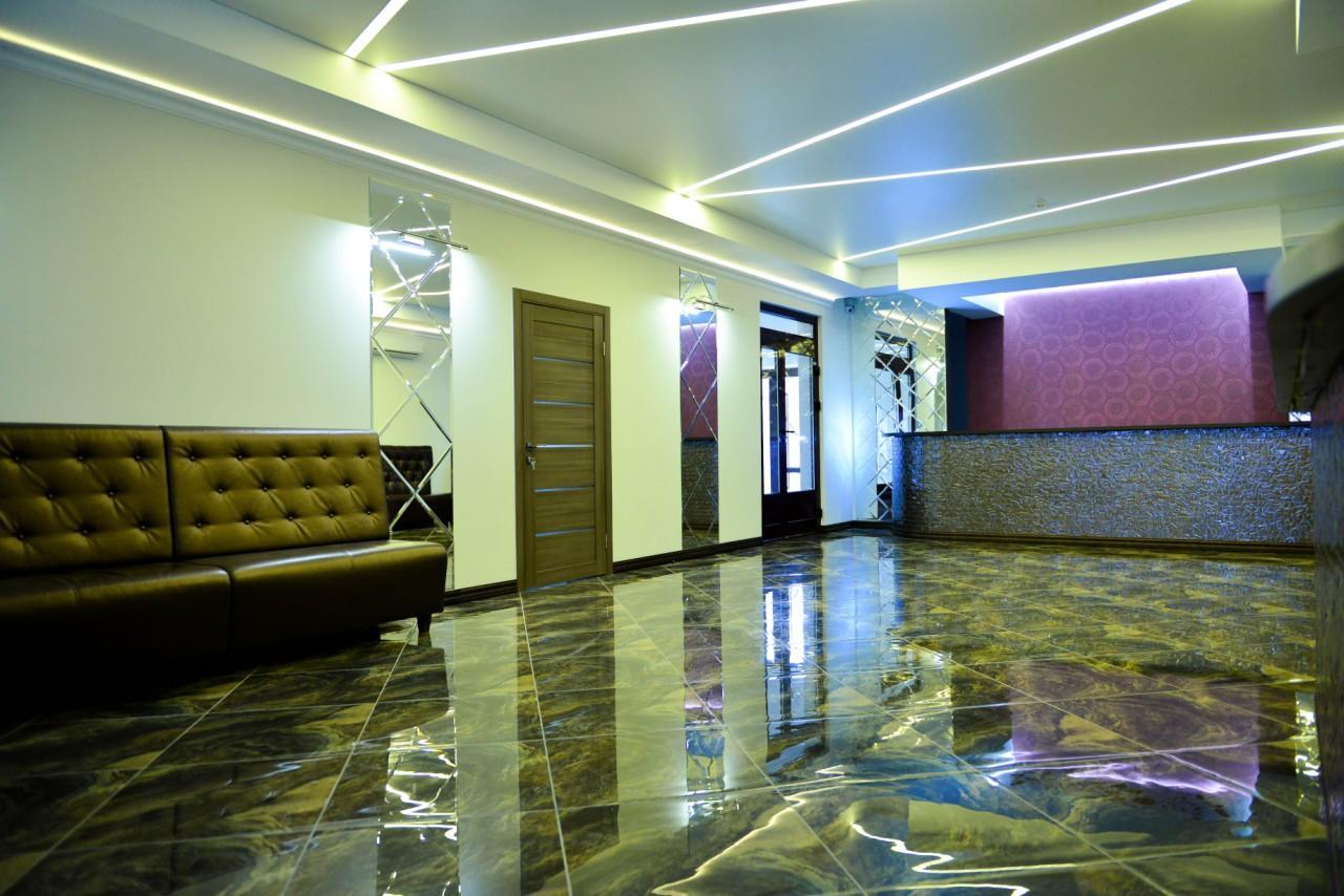 Grad Hotel Ashmyany ภายนอก รูปภาพ